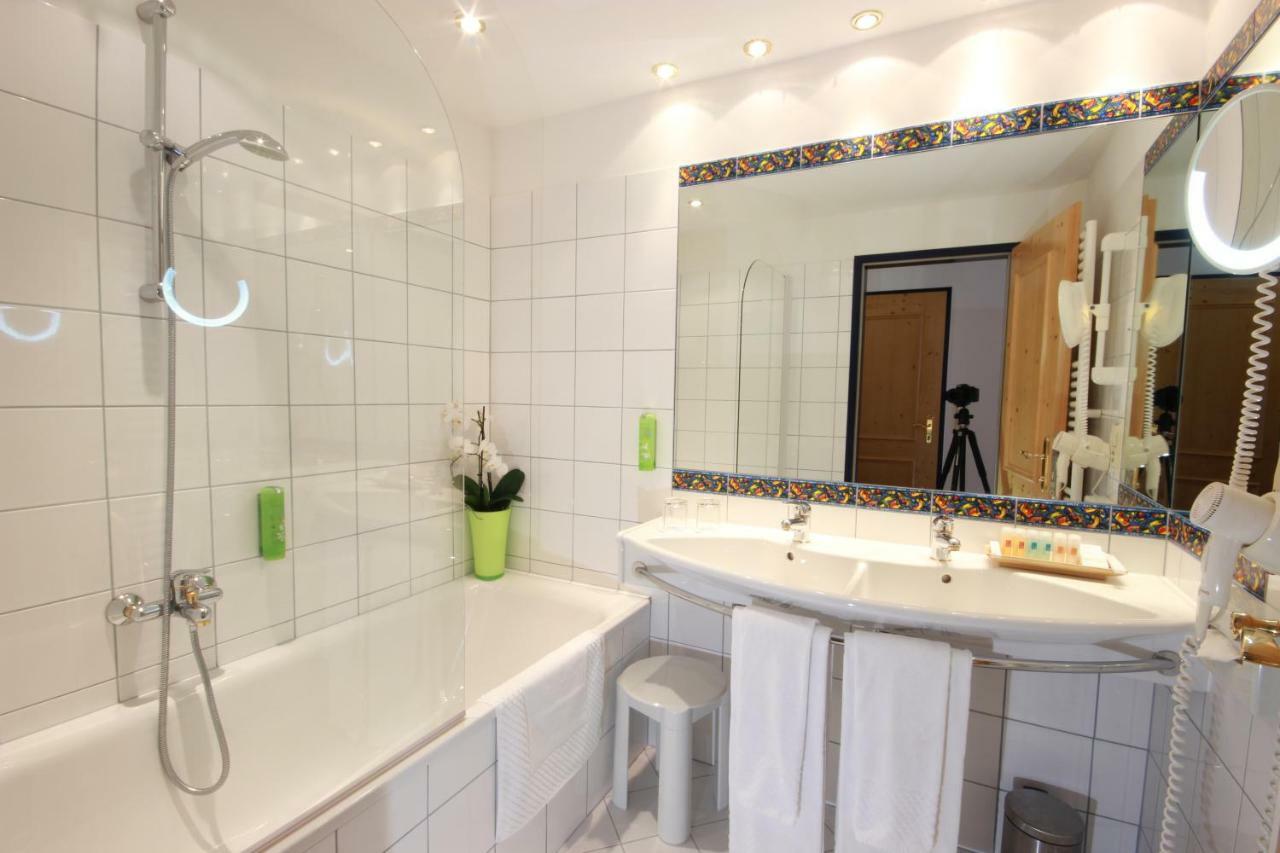 Sporthotel Snowwhite Obertauern Bagian luar foto
